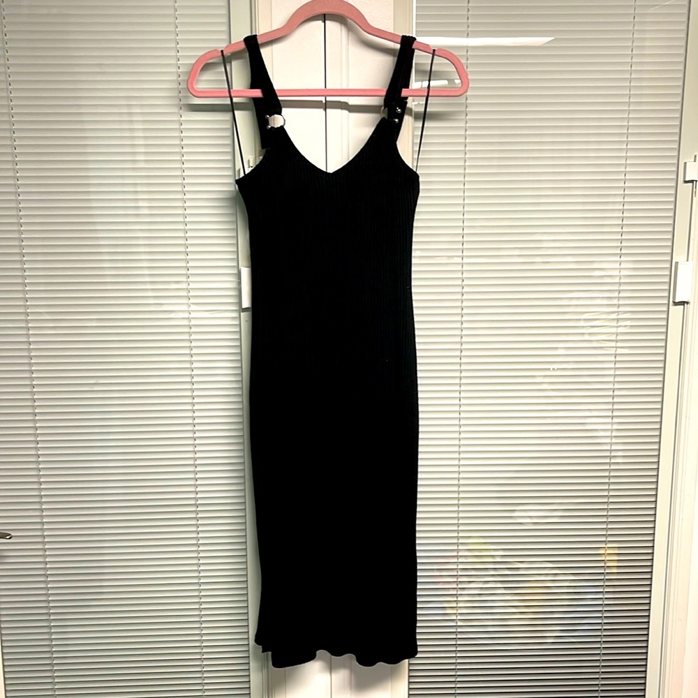 GUESS BLACK TANK KNIT MIDI DRESS WITH 2 SIDE SLITS & SILVER RING HARDWARE SIZE S